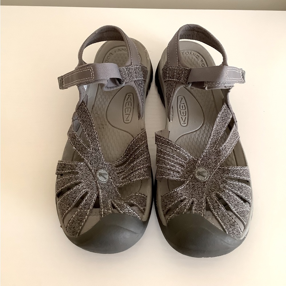 Women’s Keen athletic sandals, grey, size 9